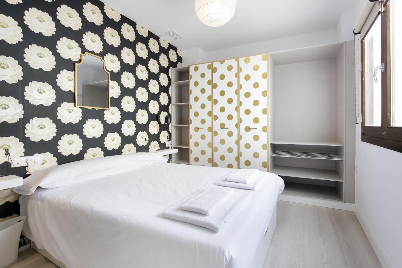 Hi Room - Smart Apartments - Penthouse Granada Ngoại thất bức ảnh