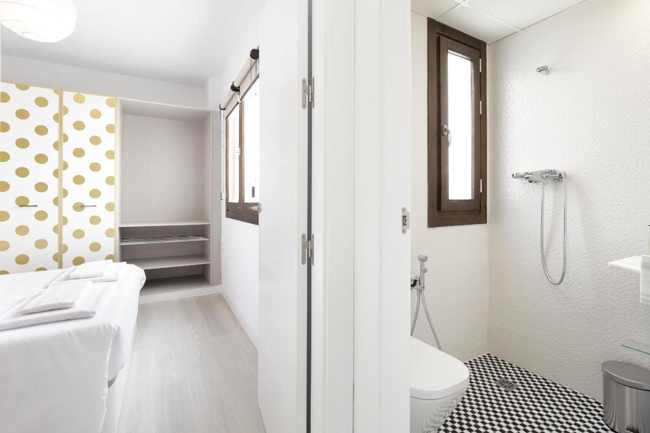 Hi Room - Smart Apartments - Penthouse Granada Ngoại thất bức ảnh